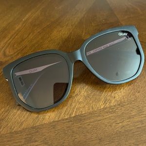 Quay Polarized Coffee Run Mini Sunglasses
